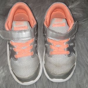 Size 9 toddler girl Nike tennis shoes